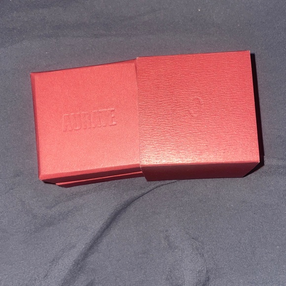 Aurate Luxurious Red Box Set - Picture 3 of 6